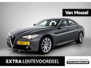 Alfa Romeo Giulia - 2.0T Super | Trekhaak | Memory stoelen | PDC |