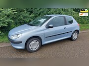 Peugeot 206 - 1.6-16V XT