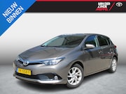 Toyota Auris - 1.2T Dynamic Trekhaak Geremd 1.300kg