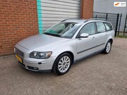 Volvo V50 - 2.5 T5 Kinetic 220pk 6-Bak Xenon Clima! Bj:2004