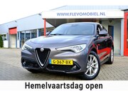 Alfa Romeo Stelvio - 2.2d 180pk Super Aut. Xenon|Clima|Navi|DAB+|Half Leder