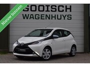Toyota Aygo - 1.0 VVT-i x-play AUT. | Camera | Airco | Origineel NL |