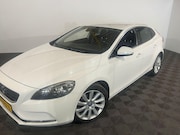 Volvo V40 - 1.6 T3 Momentum