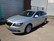 Skoda Superb - Combi 1.6 TDI Champs Elysees Bj:2015 NAP