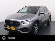 Mercedes-Benz GLA-Klasse - 200 Luxury | Sfeer LED