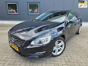 Volvo V60 - 2.4 D6 Twin Engine Momentum, nieuwe airco pomp