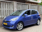 Toyota Verso S - 1.3 VVT-i Dynamic Panodak, Trekhaak, keyless, camera