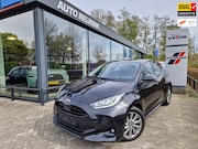 Toyota Yaris - 1.5 VVT-i Dynamic/KEYLESS/LMV/STOEL-EN STUURVERWARMING