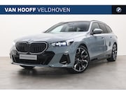 BMW 5-serie - 550e xDrive M Sport Automaat / Trekhaak / Panoramadak / Comf