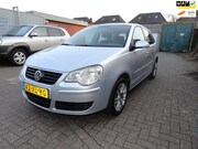 Volkswagen Polo - 1.4-16V Optive 5DRS AIRCO