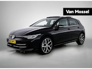 Volkswagen Golf - 1.5 eHybrid Style Edition 204 PK | Panoramadak | Trekhaak |