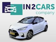 Toyota Yaris - 1.5 Hybrid Executive Bi-Tone *Panoramadak*Head-up* Toyota To