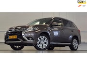 Mitsubishi Outlander - 2.0 PHEV Business Edition Trekhaak 100% Dealer onderhouden A