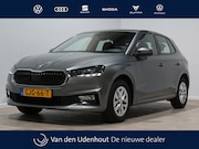 Skoda Fabia - 1.0 95pk TSI Selection Parkeersensor Apple Carplay Navigatie