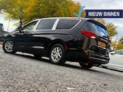 Chrysler Grand Voyager - 3.6 V6 LIMITED J.DAIMLER STOW&GO BLACK&WHITE DESIG