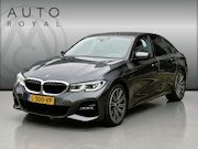 BMW 3-serie - 320i xDrive High Executive HEAD-UP | SFEER | HARMAN/KARDON |