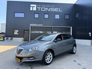 Lancia Delta - 1.4-16V Argento / Climate / Trekhaak / Cruise / 16" Inch LMV