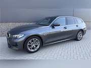 BMW 3-serie - 320e High Executive PHEV Panoramadak / Sportline pakket / Tr