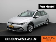 Volkswagen Golf - Variant 1.0 TSI Life | Apple Carplay / Android Auto | Parkee