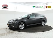Volkswagen Passat - Variant 1.6 TDI Elegance Business R Automaat, Panorama, Trek