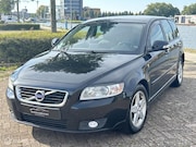 Volvo V50 - D3 R-Design | 5-cilinder diesel | Automaat | Leder | Stoelve
