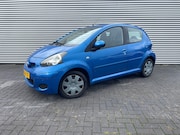 Toyota Aygo - 1.0-12V cool bouwjaar 2009 ( nw apk )