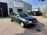 Volkswagen Golf - 1.6-16V | 5DRS| AIRCO| MET APK