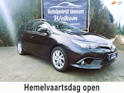 Toyota Auris - Touring Sports 1.2T Aspiration Afneembare trekh, Lane assist