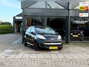 Peugeot 107 - 1.0-12V Millesim 200 CarPlay Navigatie Apk 2027 Maart. AUTOM
