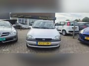 Opel Corsa - 1.2i-16V Sport Cool€899,-vol.jaar apk 137xxx km