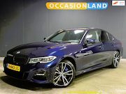 BMW 3-serie - 330e eDrive Edition M-Sport|KANTELDAK|SFEER|HUD|CARPLAY|PDC|