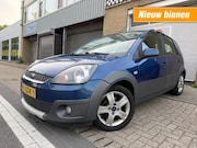 Ford Fiesta - 1.4-16V Crossroad AIRCO LMV PDC NETTE AUTO NAP APK