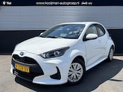 Toyota Yaris - 1.5 Hybrid Active NL-auto! Navigatie, Adaptieve cruise contr