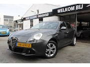Alfa Romeo Giulietta - 1.4 T Distinctive | Airco | Cruise control | Parkeersensoren