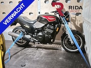 Triumph Tour - Trident 900