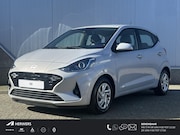 Hyundai i10 - 1.0 Premium / €1750, - Voordeel / Luxe licht interieur / Nav