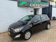 Hyundai i20 - 1.2i Business Edition JAAR APK BIJ LEVERING