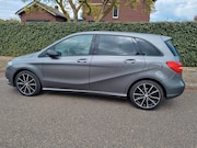 Mercedes-Benz B-klasse - 200 Ambition Night edition met standkachel