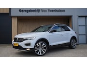 Volkswagen T-Roc - 1.5 150pk TSI Sport Pano Virtual Stoelverw Drive select *687