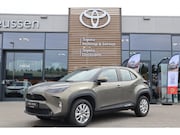 Toyota Yaris Cross - 115 HYBRID DYNAMIC STOEL/STUURVERW BLIND-SPOT PARK-SENSOREN