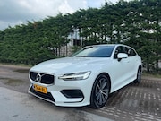 Volvo V60 - 2.0 B3 Momentum Business