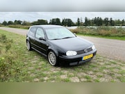 Volkswagen Golf - 1.8-5V Trendline