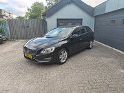Volvo V60 - 1.6 T4 Kinetic, Cruise control, Navi, Parkeersensoren, Clima