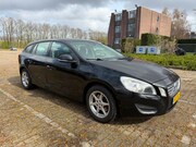 Volvo V60 - 1.6 T3 Cruise PDC Airco