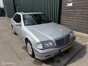 Mercedes-Benz C-klasse - 240 Elegance