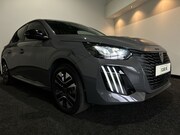 Peugeot e-208 - EV Allure 50 kWh Warmtepomp | 3-fase lader | navigatie | zic