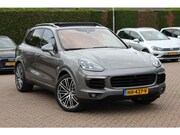 Porsche Cayenne - 3.0 S E-Hybrid / Full option! / NL Auto! / Trekhaak / Panora