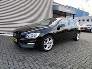 Volvo V60 - 2.4 D5 Twin Engine Momentum