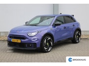 Abarth 600e - 280 pk Scorpionissima 54 kWh / Navigatie / Camera / Sportsto