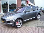 Porsche Cayenne - 4.8 Turbo